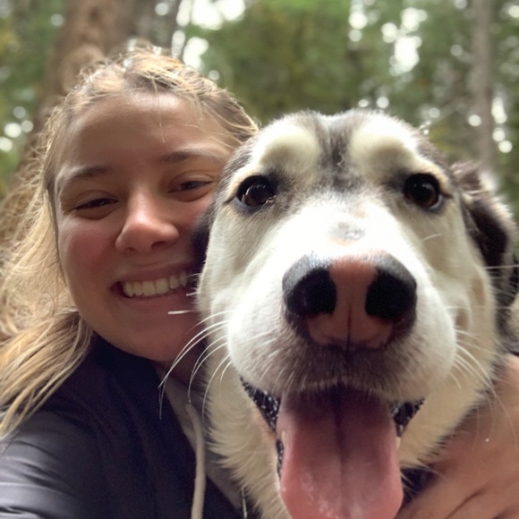 Meet your Posher, Sarah - Picture 3 of 3